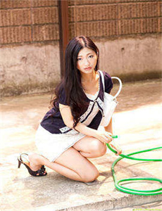 《狂野总裁的女人》